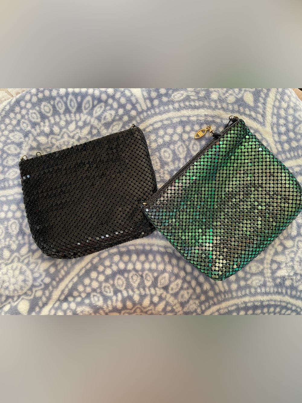 Sequined Wristlet Clutch - Black & Green